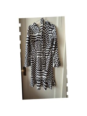 Black & Cream Geometric Print Dress